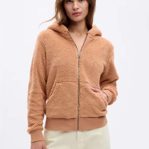 GAP Factory Jackets & Blazers - Brand new Sherpa gap hoodie in XL 100% cotton